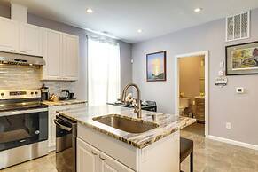 8 Mi to Louisville: New Albany Home w/ Grill!