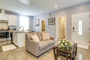 8 Mi to Louisville: New Albany Home w/ Grill!