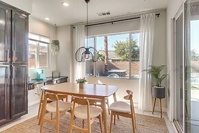 Indio Oasis w/ Heated Saltwater Pool + Hot Tub!