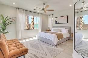 Indio Oasis w/ Heated Saltwater Pool + Hot Tub!