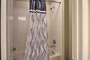 4 Mi to Dtwn: Home w/ Pool Access in Sanford