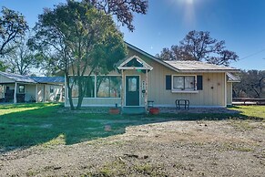 Quiet Bandera Country Home w/ Medina River Access!