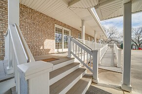 Game Room & Large Yard: Vinita Farmhouse!