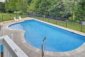 Frankford Getaway w/ Pool ~ 4 Mi to Bethany Beach!