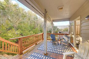 Well-equipped Emerald Isle Townhome: Pets Welcome!