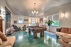 Sleek Fayetteville Home < 1 Mi to City Center