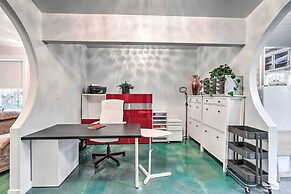 Sleek Fayetteville Home < 1 Mi to City Center