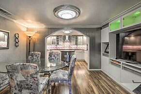 Sleek Fayetteville Home < 1 Mi to City Center