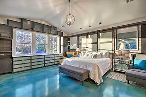 Sleek Fayetteville Home < 1 Mi to City Center