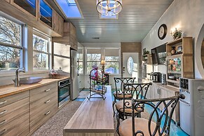 Sleek Fayetteville Home < 1 Mi to City Center