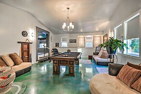 Sleek Fayetteville Home < 1 Mi to City Center