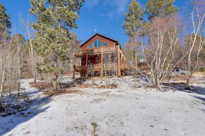 Lead Cabin Rental w/ Private Hot Tub & Game Room!