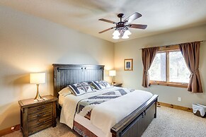 Lead Cabin Rental w/ Private Hot Tub & Game Room!