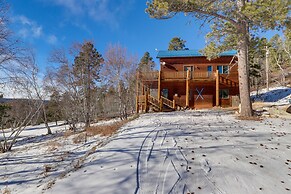 Lead Cabin Rental w/ Private Hot Tub & Game Room!