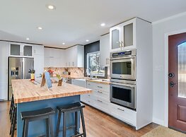 Lake Hartwell Retreat w/ Deck & Private Dock!