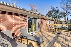 Lake Hartwell Retreat w/ Deck & Private Dock!