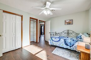 Rogers Vacation Home w/ Yard: 5 Mi to Bentonville