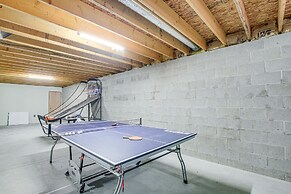Versatile Castle Rock Lake Home With Fire Pit!