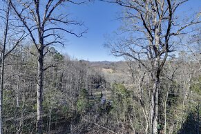 Charming Franklin Cabin With Deck: Stunning Views!