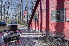 Charming Franklin Cabin With Deck: Stunning Views!