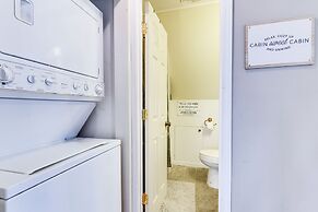 Charming Franklin Cabin With Deck: Stunning Views!