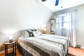 Charming Franklin Cabin With Deck: Stunning Views!