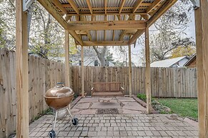 Brenham Rental w/ Deck & Yard < 1 Mi to Downtown!