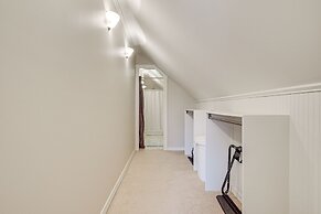 Brenham Rental w/ Deck & Yard < 1 Mi to Downtown!