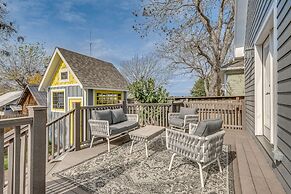 Brenham Rental w/ Deck & Yard < 1 Mi to Downtown!