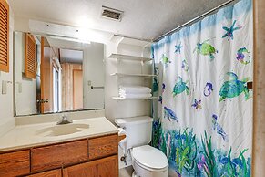 Lake Placid Home w/ Screened Porch: Near Lake Clay