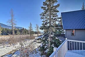 Snoqualmie Pass Cabin w/ Deck: Walk to Ski Lift