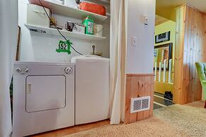 Snoqualmie Pass Cabin w/ Deck: Walk to Ski Lift