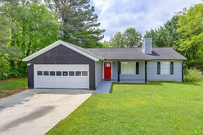 Decatur Vacation Rental w/ Fenced Yard!