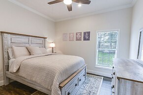 Peaceful Starke Retreat w/ Deck: 6 Mi to Downtown!