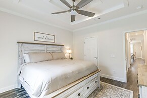 Peaceful Starke Retreat w/ Deck: 6 Mi to Downtown!