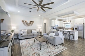 Peaceful Starke Retreat w/ Deck: 6 Mi to Downtown!