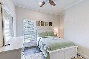 Peaceful Starke Retreat w/ Deck: 6 Mi to Downtown!