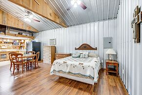 Rustic Lake City Studio Near Ichetucknee Springs!