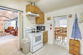 Clanton Cottage w/ Charcoal Grill & Porch!