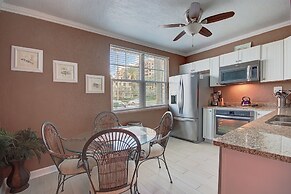 102 Clearwater Beach Suites 1 Bedroom Condo by RedAwning