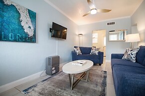 103 Clearwater Beach Suites 1 Bedroom Condo by RedAwning