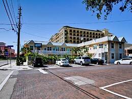 105 Clearwater Beach Suites 1 Bedroom Condo by RedAwning