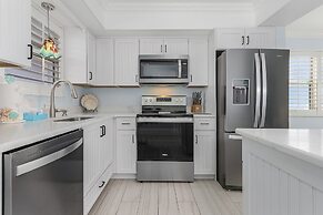 Beach Villas #401 - 250 Estero Blvd 2 Bedroom Condo by RedAwning