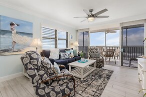 Beach Villas #401 - 250 Estero Blvd 2 Bedroom Condo by RedAwning
