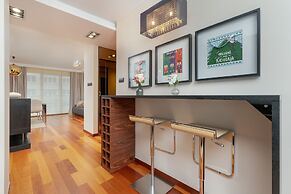 Apartment With 3 Bedrooms by Renters