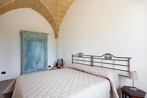 Villa Salentina With Garden And Pool