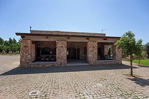 Villa Salentina With Garden And Pool