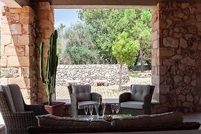 Villa Salentina With Garden And Pool