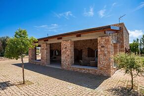 Villa Salentina With Garden And Pool