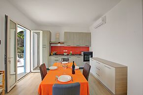 La Primula Apartment 2 Sea View